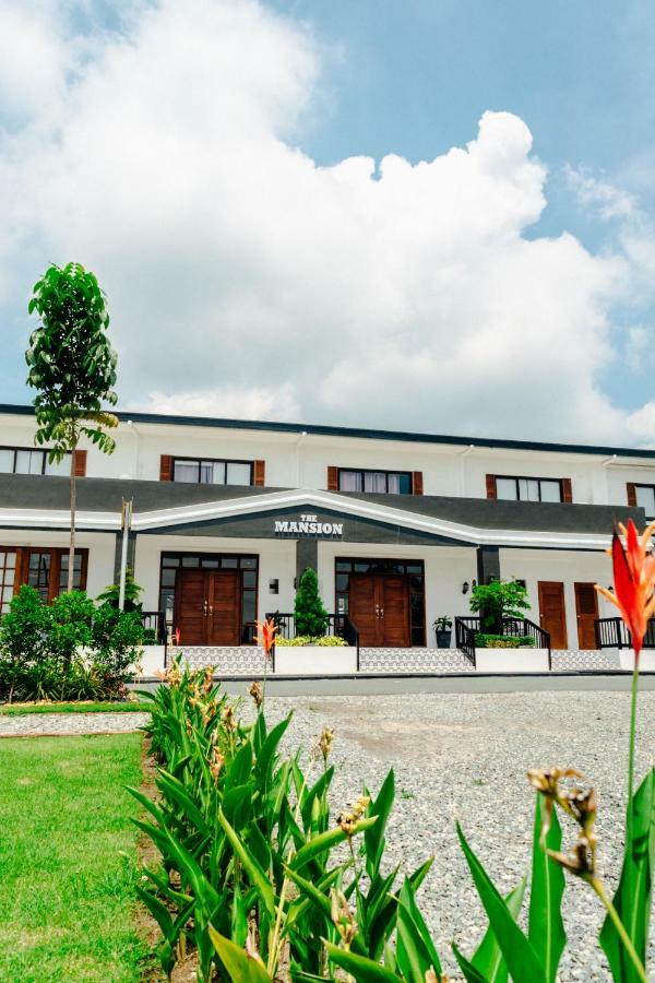 The Mansion Hotel Mabalacat Exterior photo